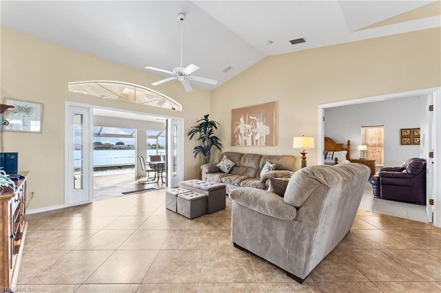 3511 SW 5th PL, Cape Coral, FL 33914