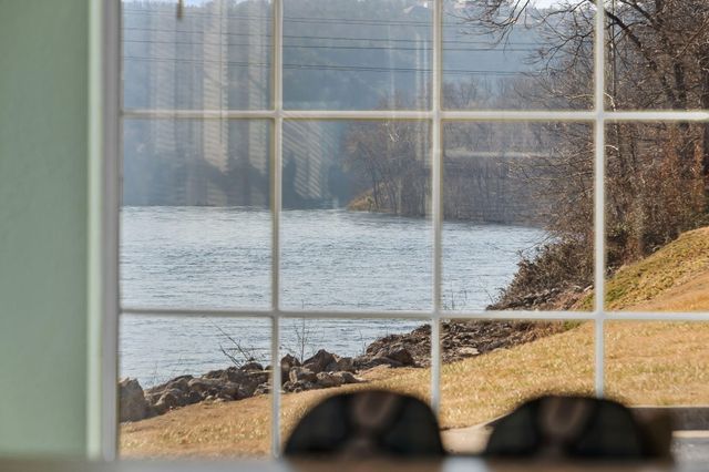 710 Fall Creek Drive 2, Branson, MO 65616