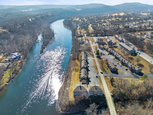 710 Fall Creek Drive 2, Branson, MO 65616