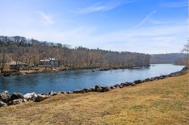 710 Fall Creek Drive 2, Branson, MO 65616