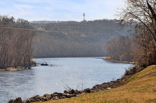 710 Fall Creek Drive 2, Branson, MO 65616