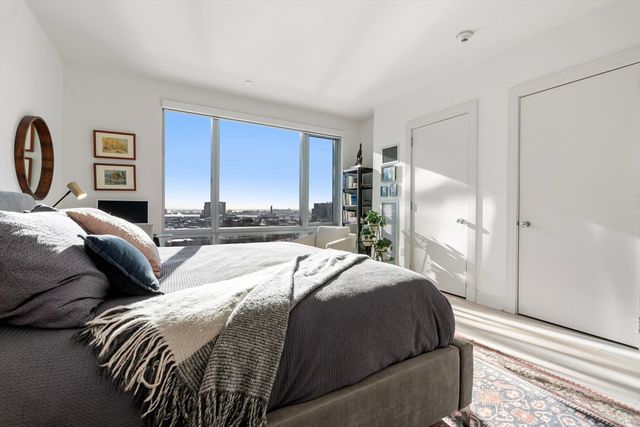 500 Atlantic Avenue 16L, Boston, MA 02210