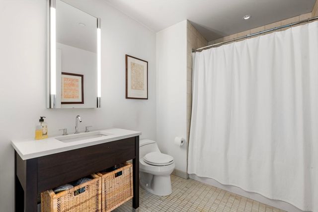 500 Atlantic Avenue 16L, Boston, MA 02210