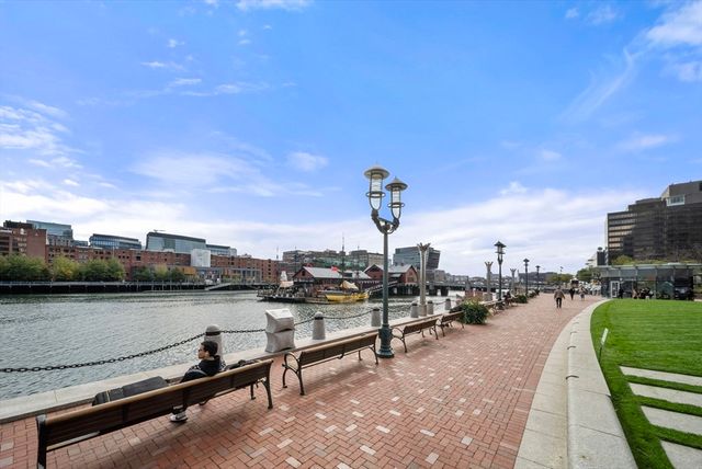 500 Atlantic Avenue 16L, Boston, MA 02210