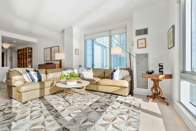 500 Atlantic Avenue 16L, Boston, MA 02210