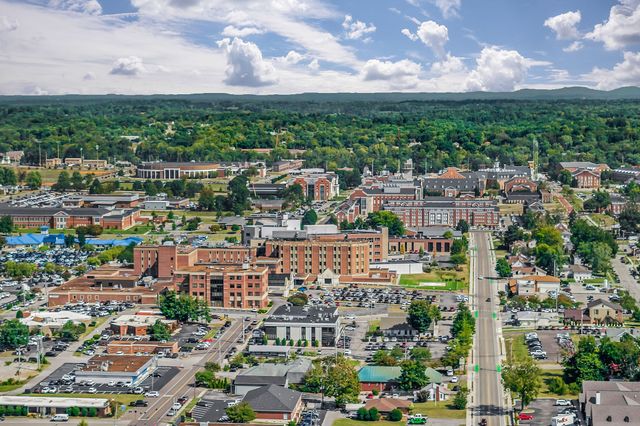 16 W Spring St, Cookeville, TN 38501