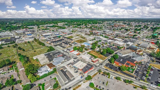 16 W Spring St, Cookeville, TN 38501