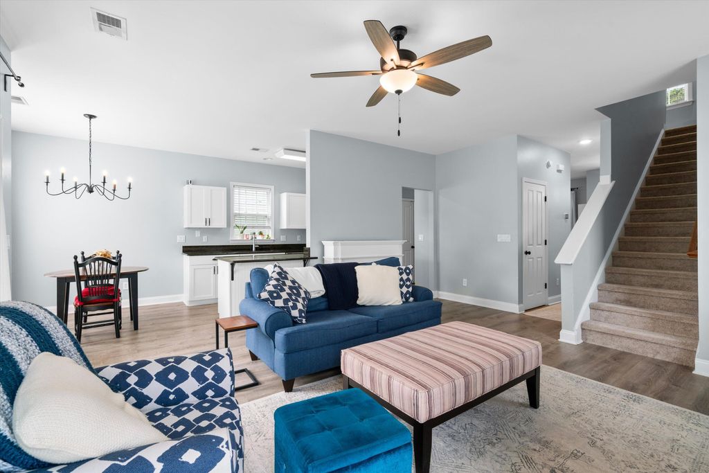 Image 12 of property listing at 319 Pimpernel Street, Summerville, SC 29483