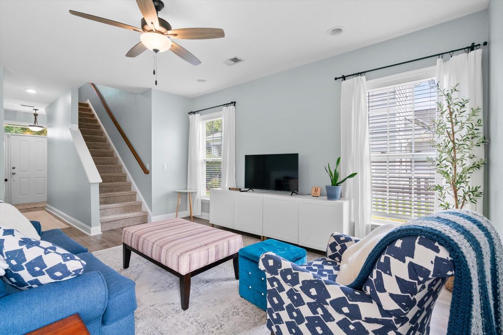 Image 14 of property listing at 319 Pimpernel Street, Summerville, SC 29483