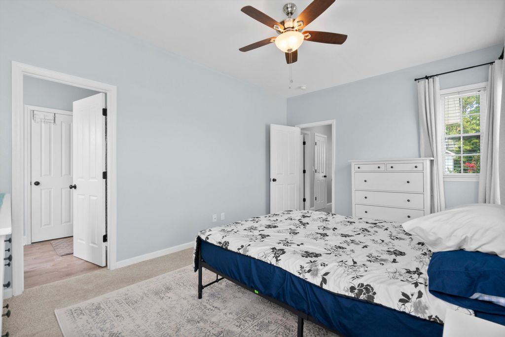 Image 18 of property listing at 319 Pimpernel Street, Summerville, SC 29483