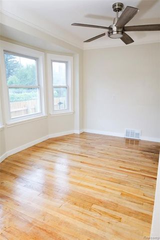 15405 Winthrop Street, Detroit, MI 48227