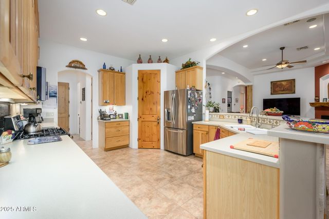 2423 E Arrowhead Trail, Gilbert, AZ 85297