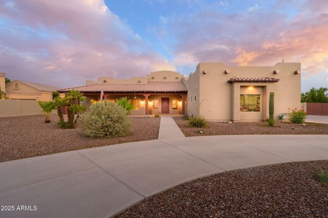 2423 E Arrowhead Trail, Gilbert, AZ 85297