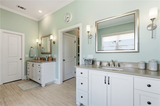 341 Lake Stillwater Drive, St Simons Island, GA 31522