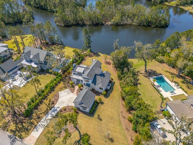 341 Lake Stillwater Drive, St Simons Island, GA 31522