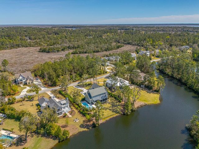 341 Lake Stillwater Drive, St Simons Island, GA 31522