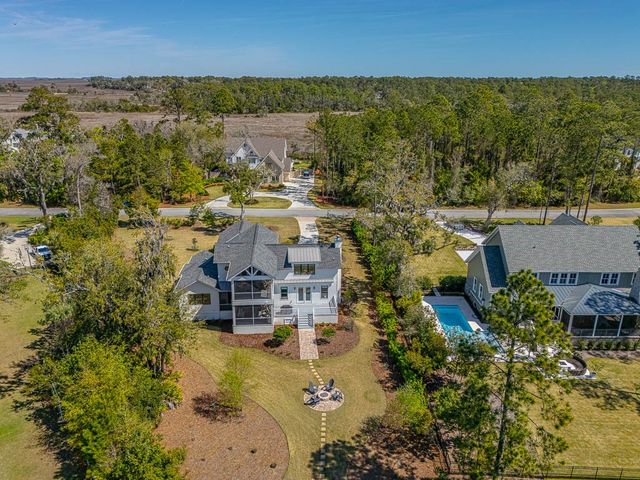 341 Lake Stillwater Drive, St Simons Island, GA 31522