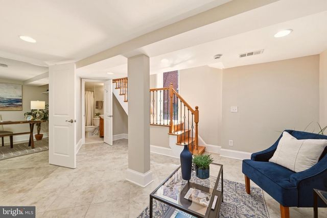 1425 C ST NE, Washington, DC 20002