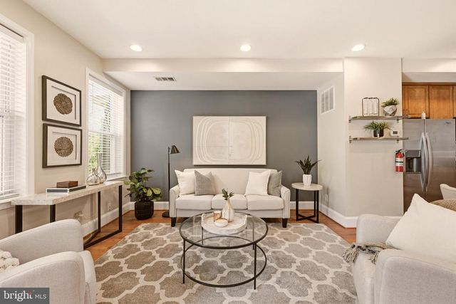 1425 C ST NE, Washington, DC 20002