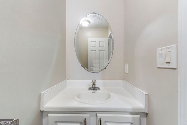55 The Falls Boulevard, Covington, GA 30016