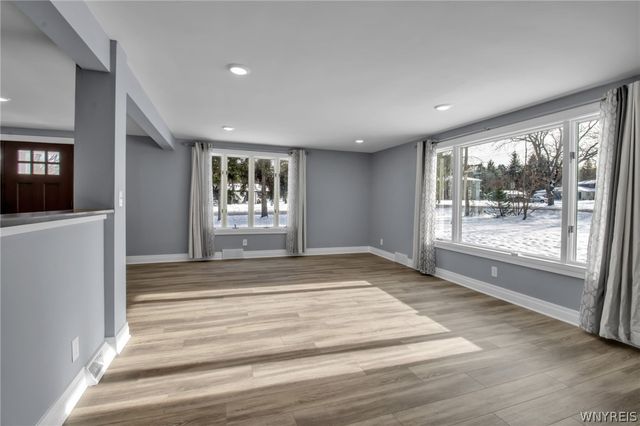 6212 New Taylor Road, Orchard Park, NY 14127