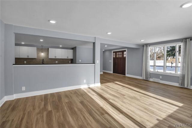 6212 New Taylor Road, Orchard Park, NY 14127