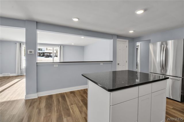 6212 New Taylor Road, Orchard Park, NY 14127