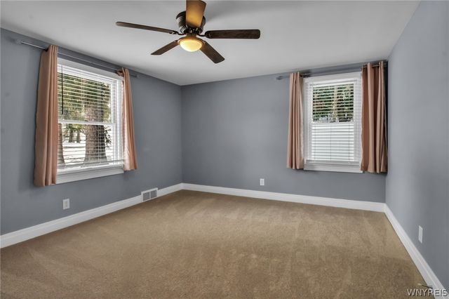 6212 New Taylor Road, Orchard Park, NY 14127