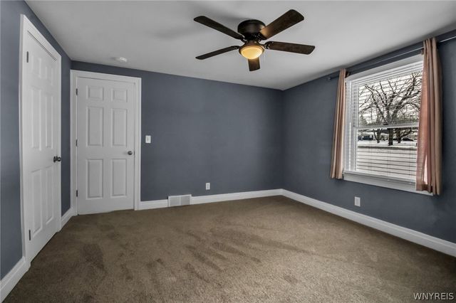 6212 New Taylor Road, Orchard Park, NY 14127