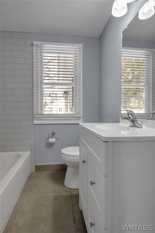 6212 New Taylor Road, Orchard Park, NY 14127