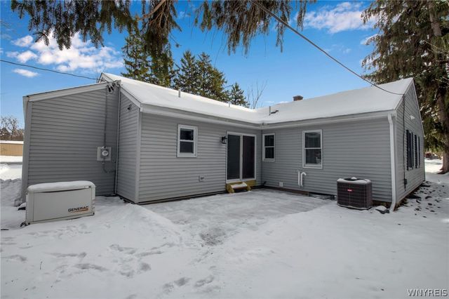 6212 New Taylor Road, Orchard Park, NY 14127