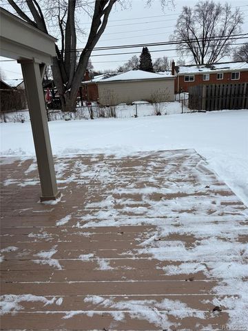 31181 Block Street, Garden City, MI 48135