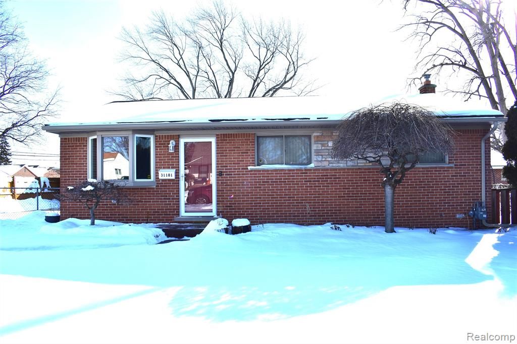 31181 Block Street, Garden City, MI 48135