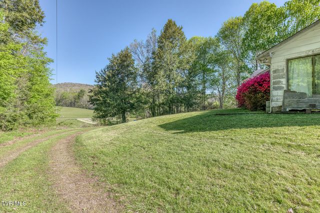 1602 Winchester Road, Shady Valley, TN 37688