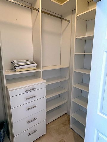 2080 S Ocean Dr MPH12, Hallandale Beach, FL 33009