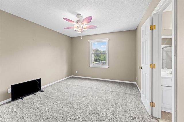 16505 W 80th Terrace, Lenexa, KS 66219