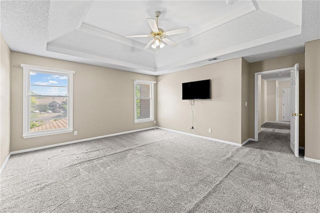 16505 W 80th Terrace, Lenexa, KS 66219