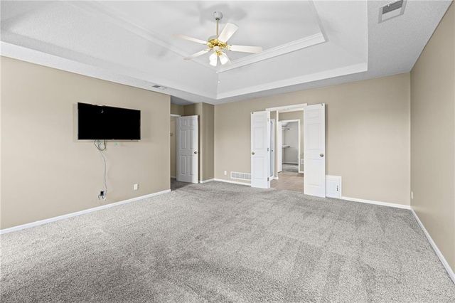 16505 W 80th Terrace, Lenexa, KS 66219