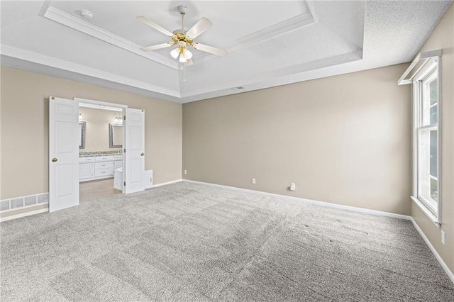 16505 W 80th Terrace, Lenexa, KS 66219