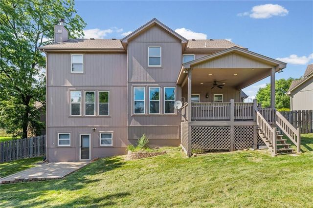 16505 W 80th Terrace, Lenexa, KS 66219