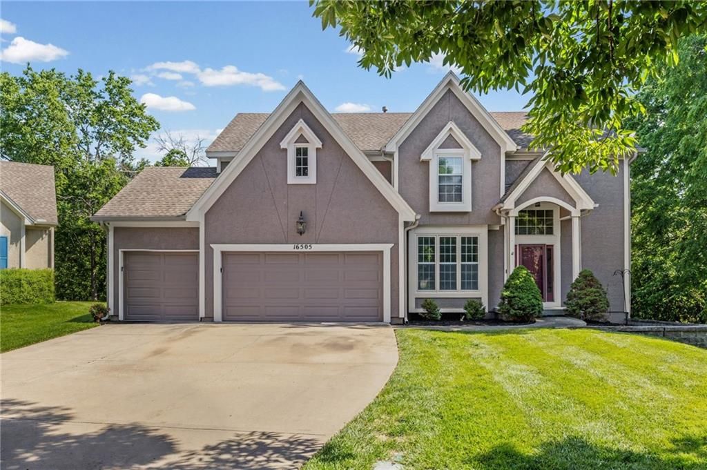 16505 W 80th Terrace, Lenexa, KS 66219