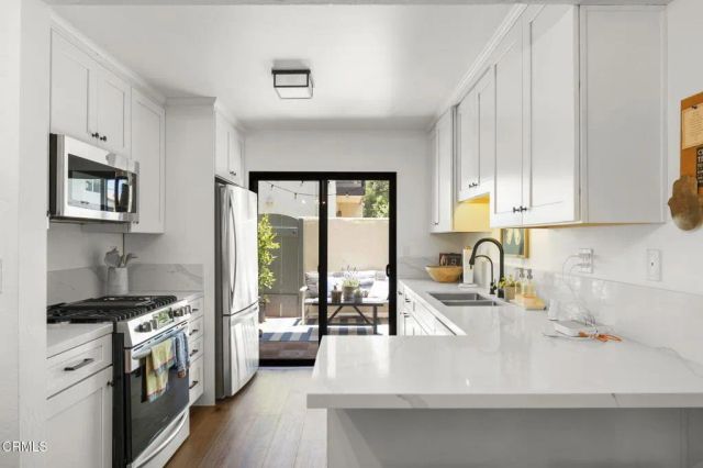 1932 N Jameson Lane B, Santa Barbara, CA 93108