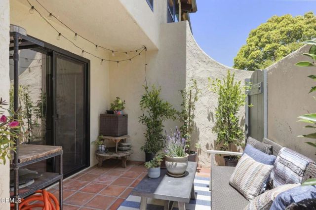 1932 N Jameson Lane B, Santa Barbara, CA 93108