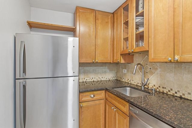 5975 N Odell Avenue 3C, Chicago, IL 60631