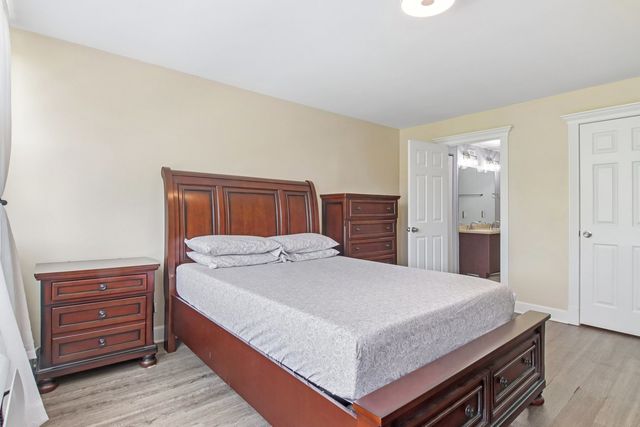 5975 N Odell Avenue 3C, Chicago, IL 60631