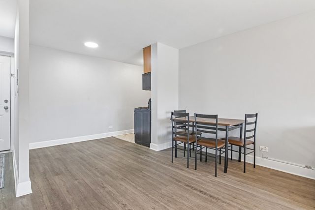 5975 N Odell Avenue 3C, Chicago, IL 60631