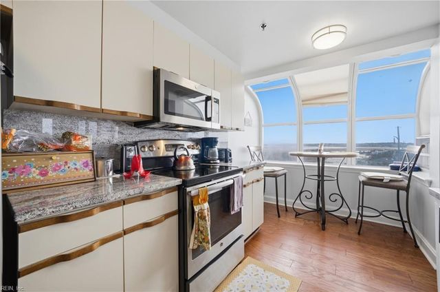 3556 Shore Dr Apt 605, Virginia Beach, VA 23455