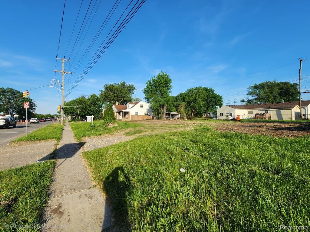 000 15 Mile Road Clintion Township, Clinton Charter Township, MI 48035
