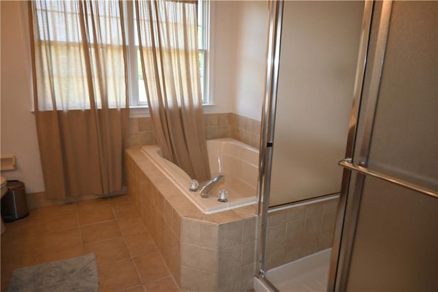 3829 Hopewell Road East, Upper Saucon Twp, PA 18034