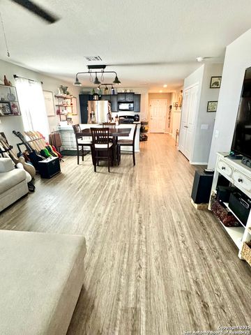 6914 Cozy Run, San Antonio, TX 78218
